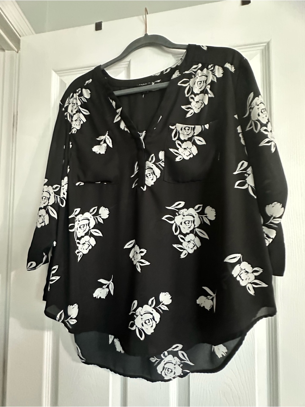 torrid Black Floral V-Neck Tunic